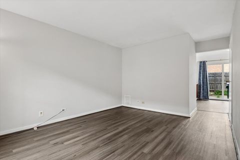 Tiny photo for 1814 Sessions Walk WALK #1814, Hoffman Estates, IL 60169 (MLS # 12675186)