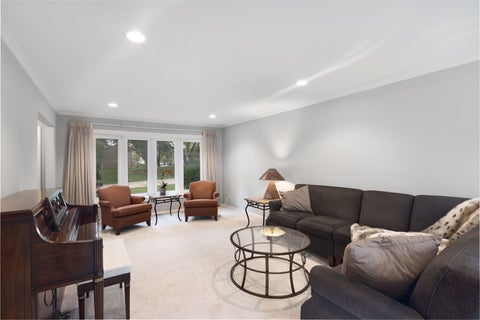 Tiny photo for 983 Bosworthfield Road, Barrington, IL 60010 (MLS # 12783399)
