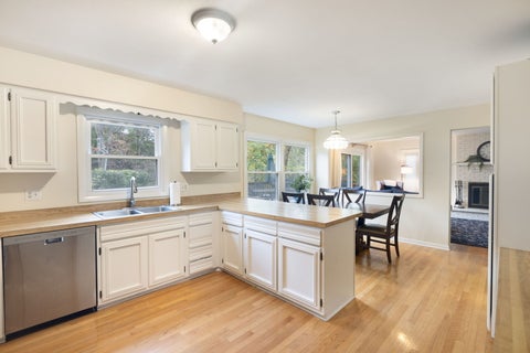 Tiny photo for 983 Bosworthfield Road, Barrington, IL 60010 (MLS # 12783399)