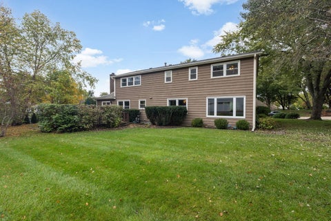 Tiny photo for 983 Bosworthfield Road, Barrington, IL 60010 (MLS # 12783399)