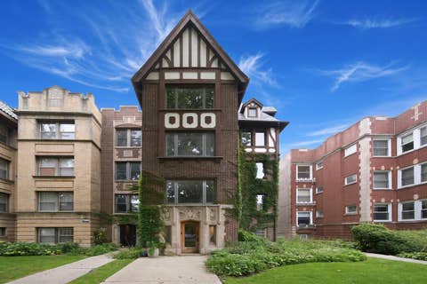 Photo of 1354 W Greenleaf Avenue #1B, Chicago, IL 60626 (MLS # 12734648)