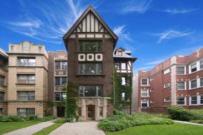1354 W Greenleaf Avenue 1B Chicago IL 60626