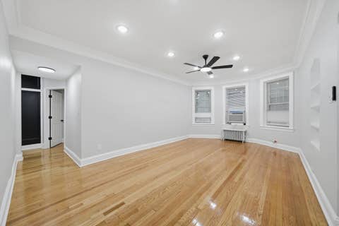 Tiny photo for 1354 W Greenleaf Avenue #1B, Chicago, IL 60626 (MLS # 12734648)