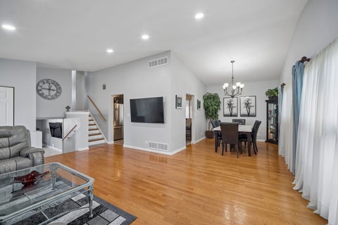 Tiny photo for 8560 W Clara Drive, Niles, IL 60714 (MLS # 12782146)