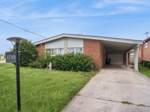 Photo of 8560 W Clara Drive, Niles, IL 60714 (MLS # 12782146)