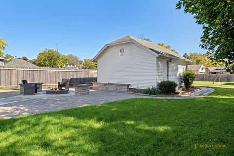 Tiny photo for 421 Franklin Street, Belvidere, IL 61008 (MLS # 12516219)