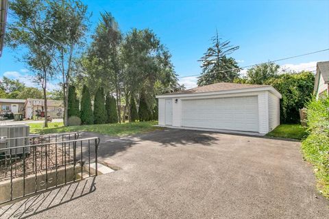 Tiny photo for 174 Ash Avenue, Wood Dale, IL 60191 (MLS # 12493272)