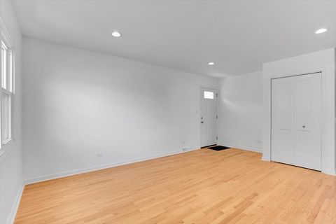 Tiny photo for 174 Ash Avenue, Wood Dale, IL 60191 (MLS # 12493272)