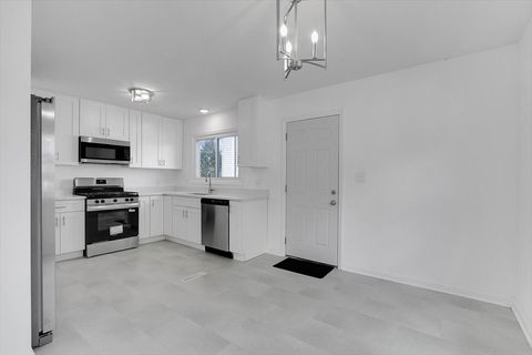 Tiny photo for 174 Ash Avenue, Wood Dale, IL 60191 (MLS # 12493272)