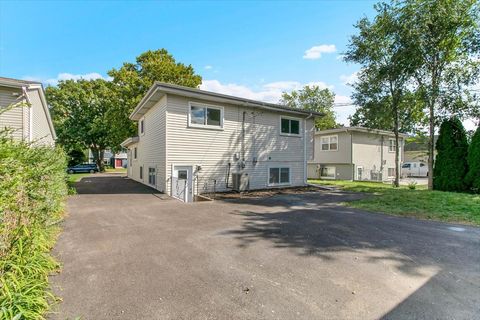 Tiny photo for 174 Ash Avenue, Wood Dale, IL 60191 (MLS # 12493272)