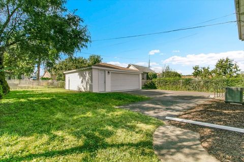 Tiny photo for 174 Ash Avenue, Wood Dale, IL 60191 (MLS # 12493272)