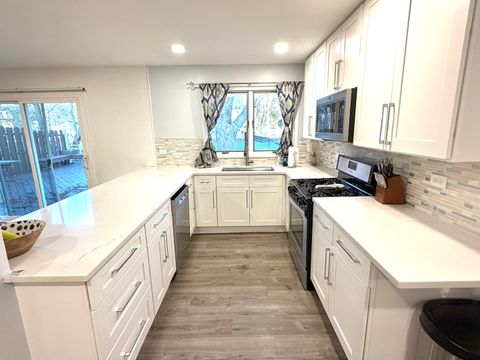 Tiny photo for 839 Dundee Avenue, Barrington, IL 60010 (MLS # 12610497)