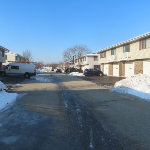 Tiny photo for 1305 Wakeby Lane #1305, Schaumburg, IL 60193 (MLS # 12533335)