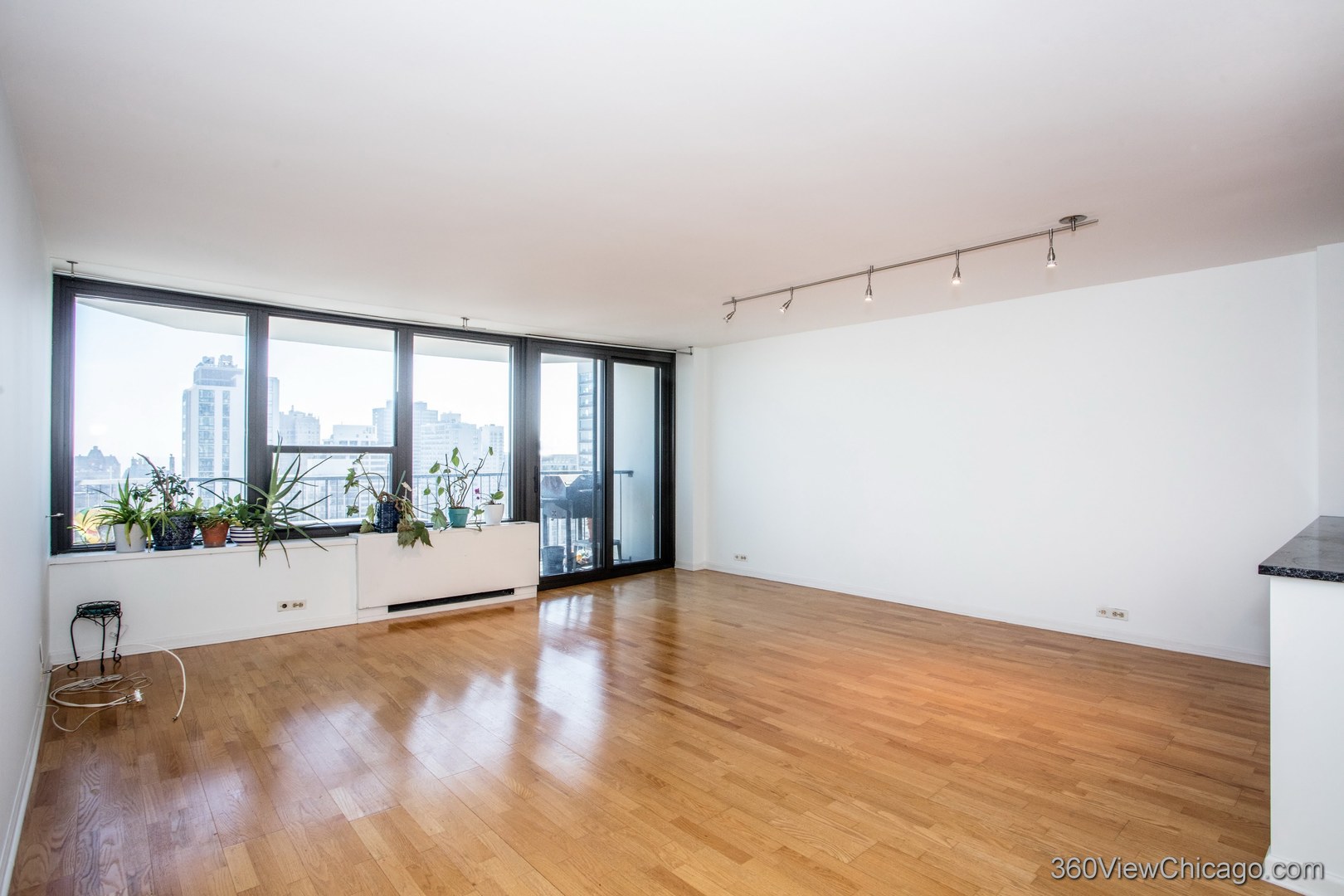 1560 N SANDBURG Terrace 2510