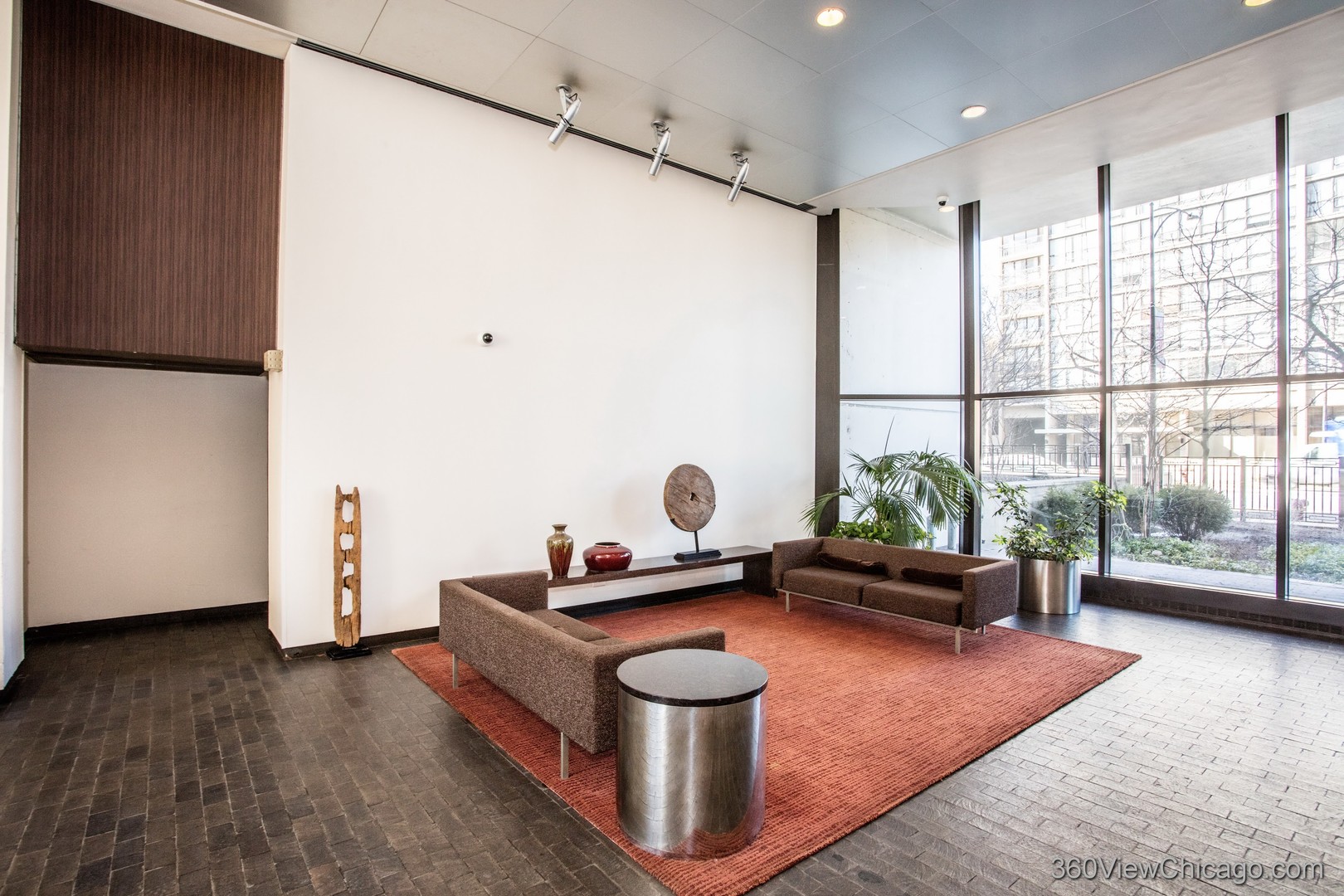 1560 N SANDBURG Terrace 2510