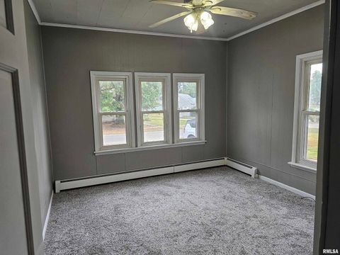 Tiny photo for 611 E Meridian Street, Marion, IL 62959 (MLS # QC4267564)