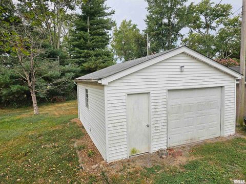 Tiny photo for 611 E Meridian Street, Marion, IL 62959 (MLS # QC4267564)