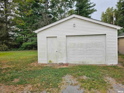 Tiny photo for 611 E Meridian Street, Marion, IL 62959 (MLS # QC4267564)