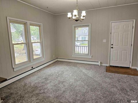 Tiny photo for 611 E Meridian Street, Marion, IL 62959 (MLS # QC4267564)