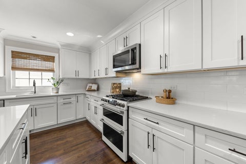 Tiny photo for 645 Hill Avenue, Glen Ellyn, IL 60137 (MLS # 12754464)