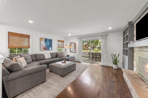 Tiny photo for 645 Hill Avenue, Glen Ellyn, IL 60137 (MLS # 12754464)