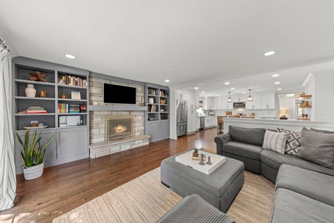 Tiny photo for 645 Hill Avenue, Glen Ellyn, IL 60137 (MLS # 12754464)