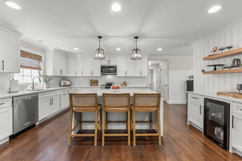 Tiny photo for 645 Hill Avenue, Glen Ellyn, IL 60137 (MLS # 12754464)