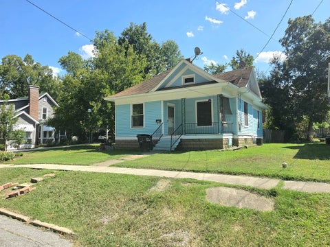 Photo of 605 W Pecan Street, Carbondale, IL 62901 (MLS # 12794060)