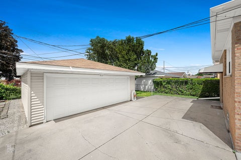 Tiny photo for 9972 Ivanhoe Avenue, Schiller Park, IL 60176 (MLS # 12695880)