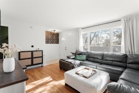 Tiny photo for 200 Linn Court #D, North Aurora, IL 60542 (MLS # 12557310)