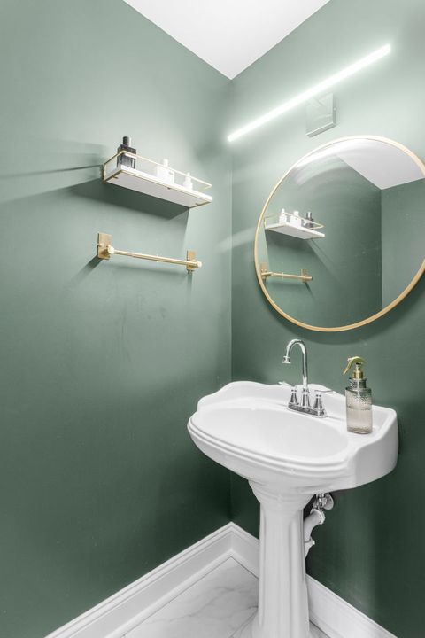 Tiny photo for 200 Linn Court #D, North Aurora, IL 60542 (MLS # 12557310)