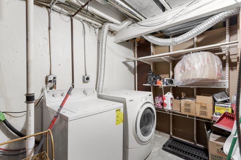 Tiny photo for 200 Linn Court #D, North Aurora, IL 60542 (MLS # 12557310)