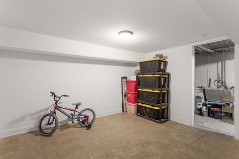 Tiny photo for 200 Linn Court #D, North Aurora, IL 60542 (MLS # 12557310)