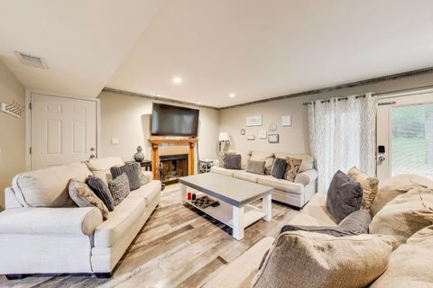 Tiny photo for 32362 N PINE Avenue, Grayslake, IL 60030 (MLS # 12498457)