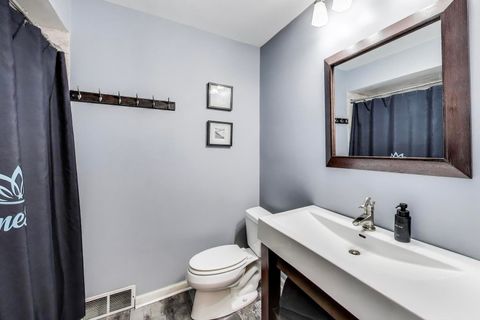 Tiny photo for 32362 N PINE Avenue, Grayslake, IL 60030 (MLS # 12498457)