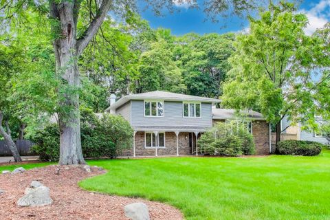 Tiny photo for 32362 N PINE Avenue, Grayslake, IL 60030 (MLS # 12498457)