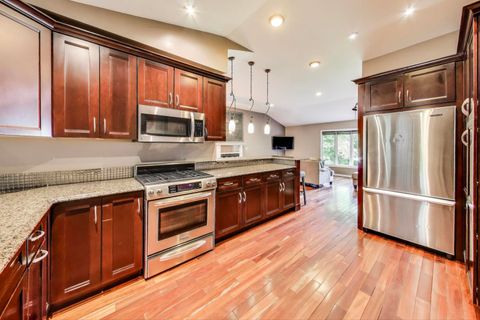 Tiny photo for 32362 N PINE Avenue, Grayslake, IL 60030 (MLS # 12498457)