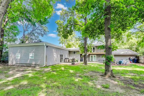 Tiny photo for 32362 N PINE Avenue, Grayslake, IL 60030 (MLS # 12498457)