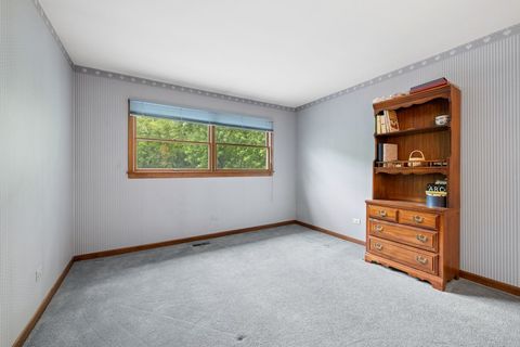 Tiny photo for 25860 W Timberlake Road, Barrington, IL 60010 (MLS # 12661948)