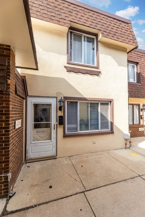 Photo of 4038 Fitzjames Walk, Oak Lawn, IL 60453 (MLS # 12739936)