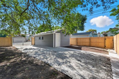 Tiny photo for 9954 S Wallace Avenue, Chicago, IL 60628 (MLS # 12486922)