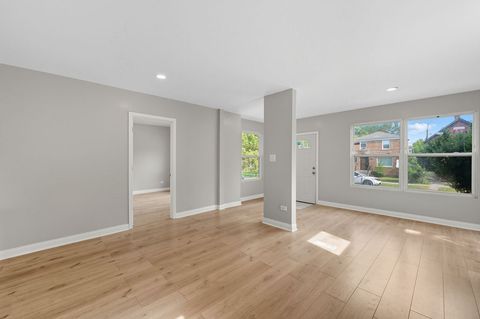 Tiny photo for 9954 S Wallace Avenue, Chicago, IL 60628 (MLS # 12486922)