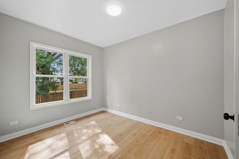 Tiny photo for 9954 S Wallace Avenue, Chicago, IL 60628 (MLS # 12486922)