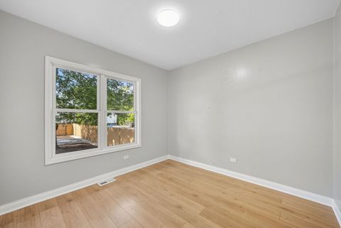 Tiny photo for 9954 S Wallace Avenue, Chicago, IL 60628 (MLS # 12486922)