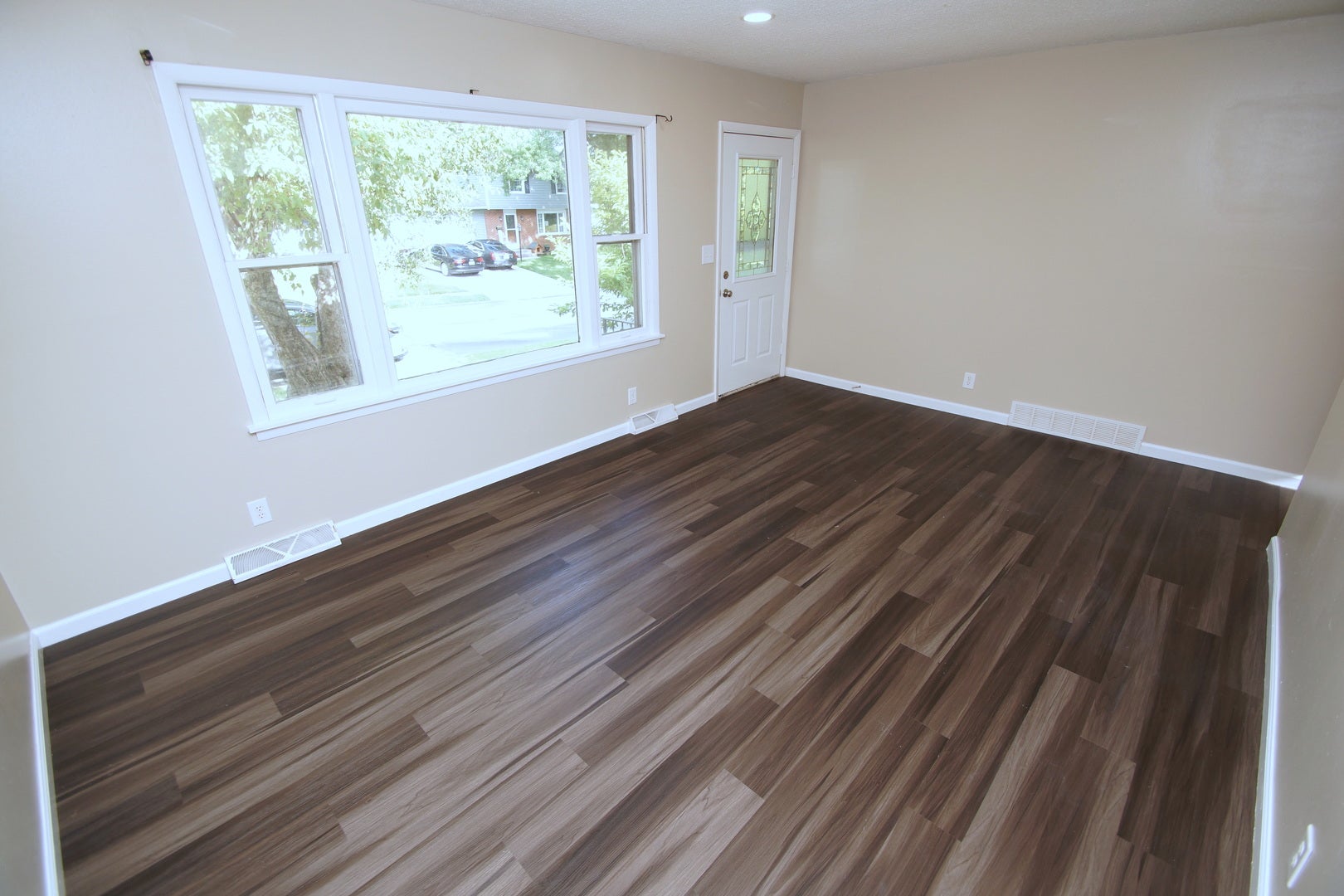 3406 MAGNOLIA Court