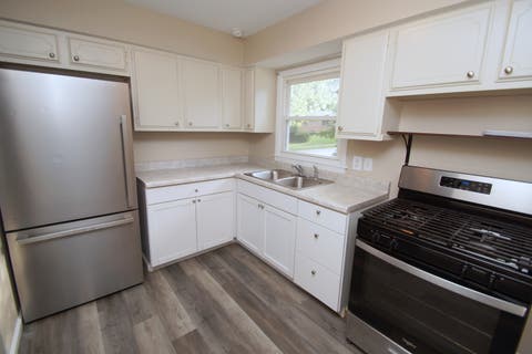 Tiny photo for 3406 MAGNOLIA Court, Bettendorf, IA 52722 (MLS # 12682465)