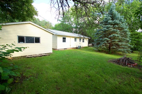 Tiny photo for 3406 MAGNOLIA Court, Bettendorf, IA 52722 (MLS # 12682465)