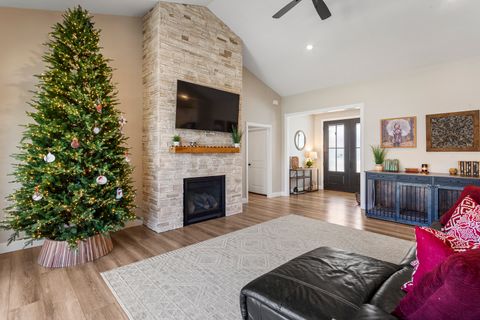 Tiny photo for 203 N Niles Avenue, Tuscola, IL 61953 (MLS # 12563995)