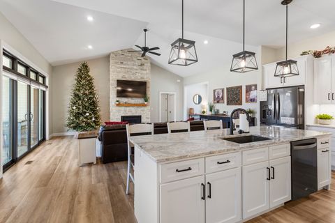 Tiny photo for 203 N Niles Avenue, Tuscola, IL 61953 (MLS # 12563995)