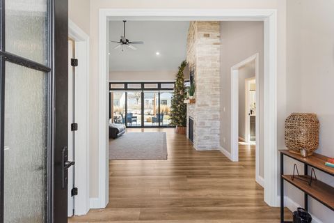 Tiny photo for 203 N Niles Avenue, Tuscola, IL 61953 (MLS # 12563995)